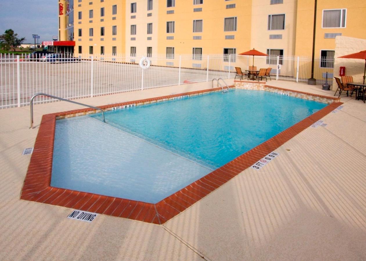 Red Roof Inn & Suites Beaumont Exteriér fotografie